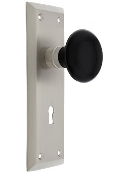 New York Plate with Black Porcelain Knob with Keyhole in Satin Nickel.
